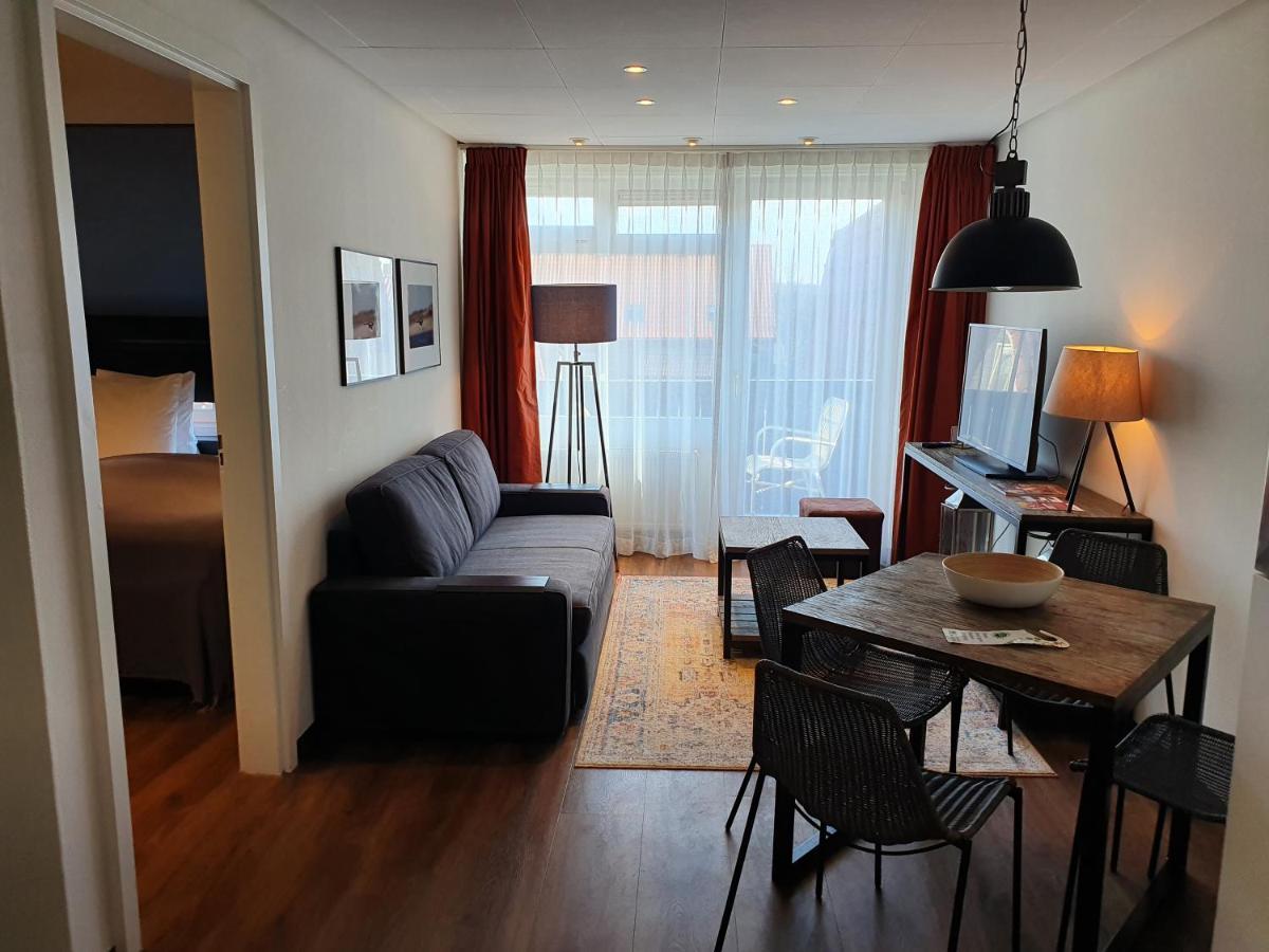 Badhotel Bruin Vlieland Exterior photo