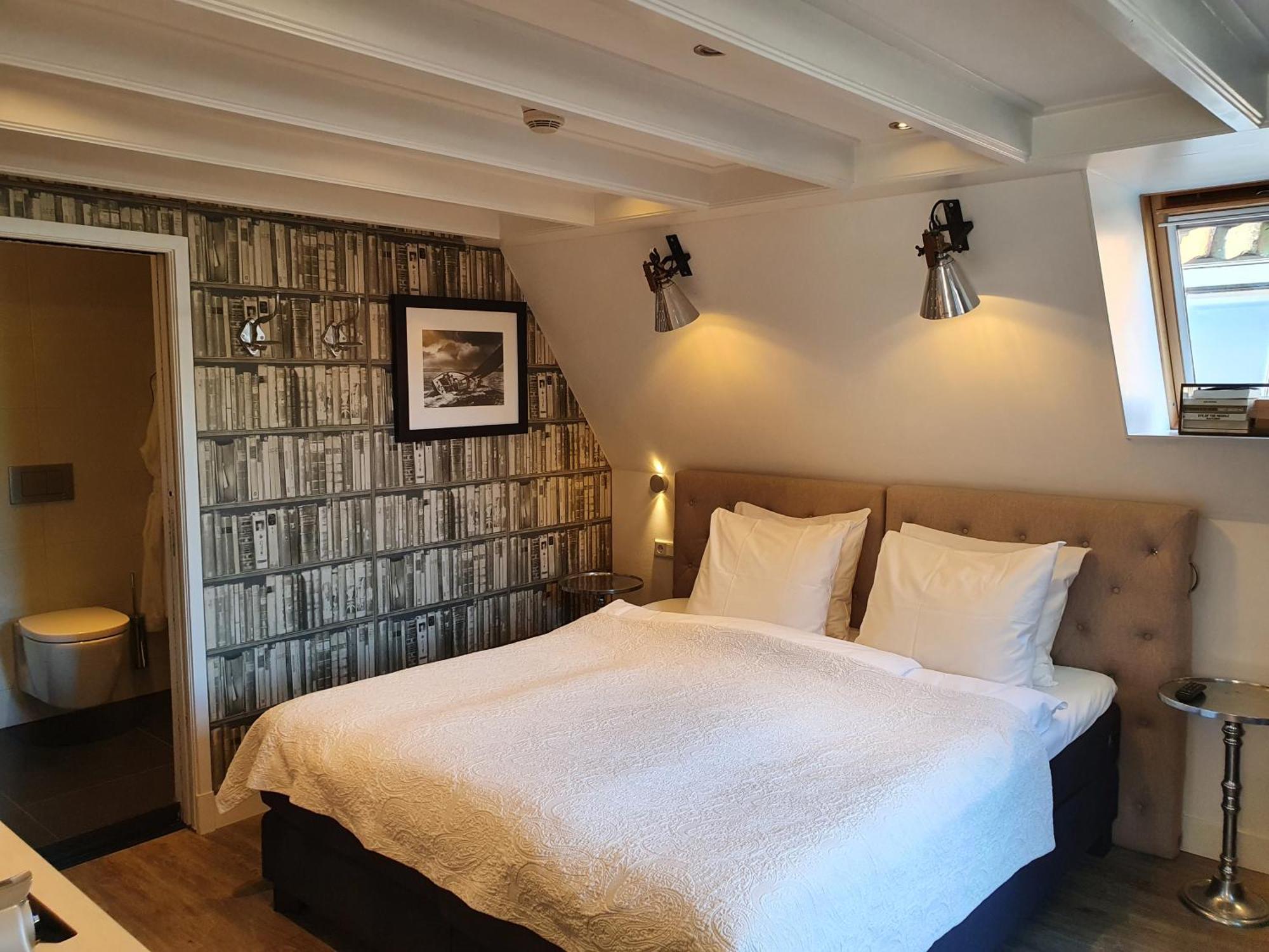 Badhotel Bruin Vlieland Exterior photo