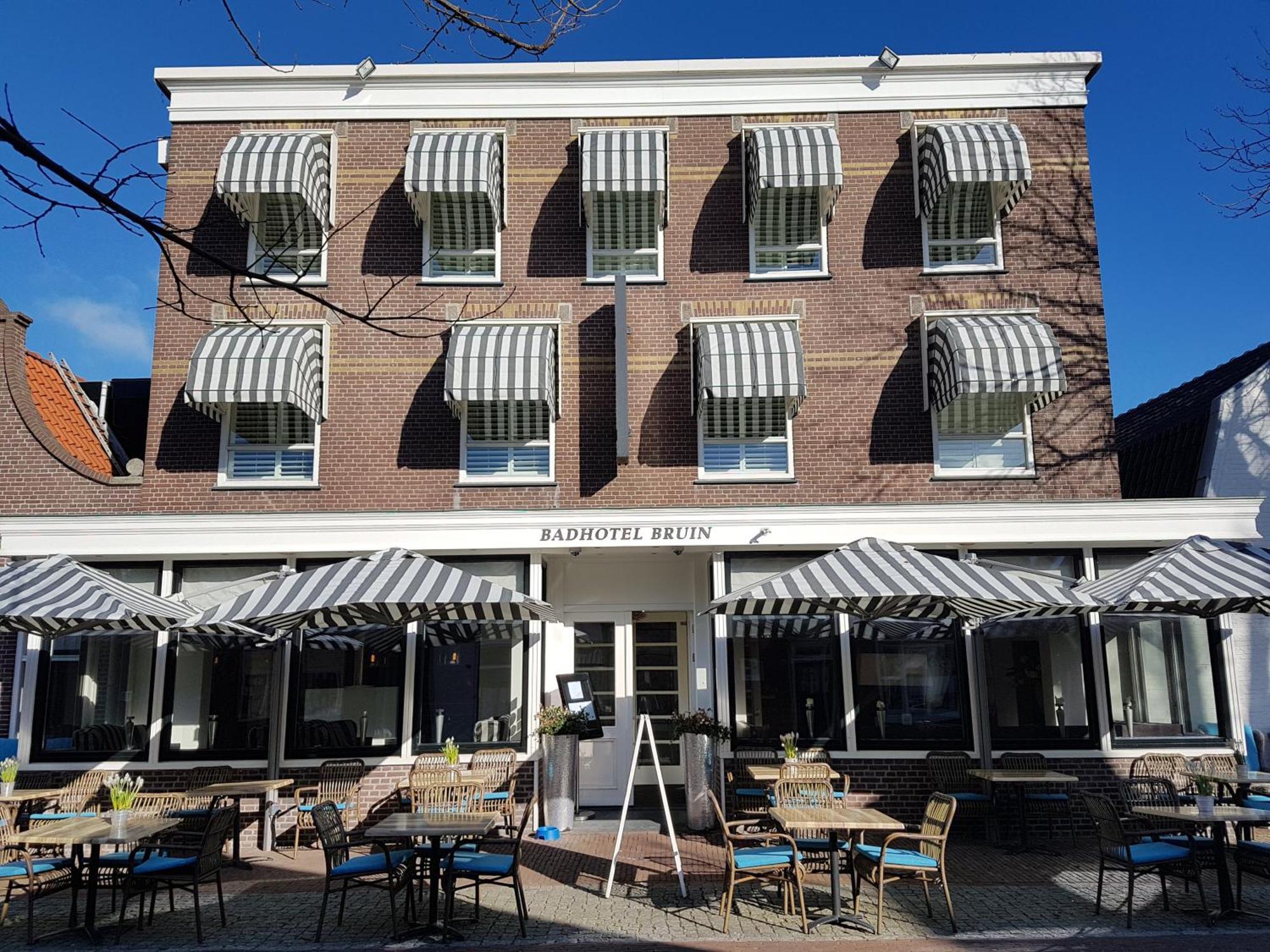 Badhotel Bruin Vlieland Exterior photo